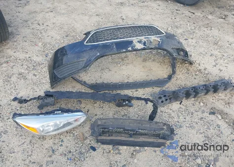 2017 Ford Focus S z USA, uszkodzony, nr VIN 1FADP3E26HL284470